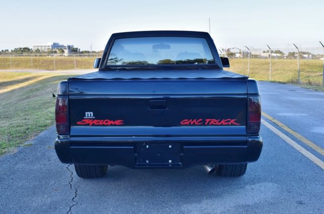 1991 GMC Syclone #803 of 2998 Ever Produced - photo 5