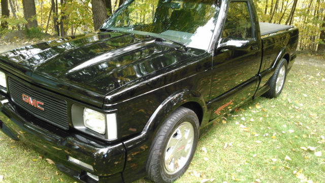 1991 GMC SYCLONE - photo 2