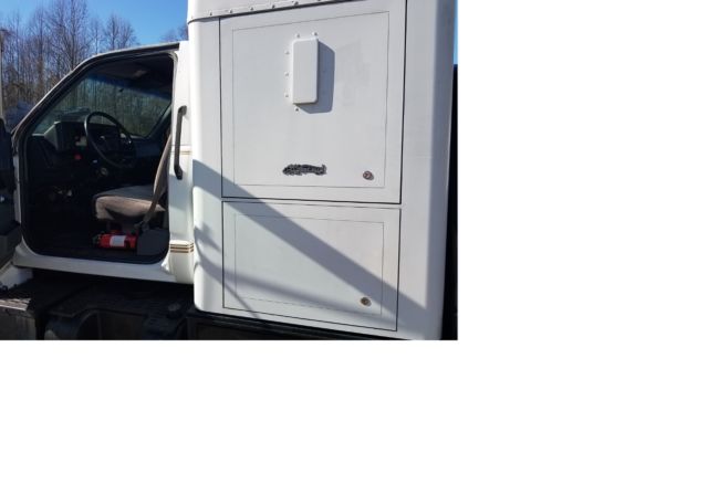 1991 GMC 6500 With Sleeper - photo 12