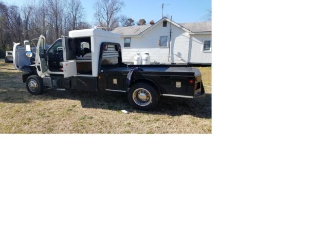 1991 GMC 6500 With Sleeper - photo 9