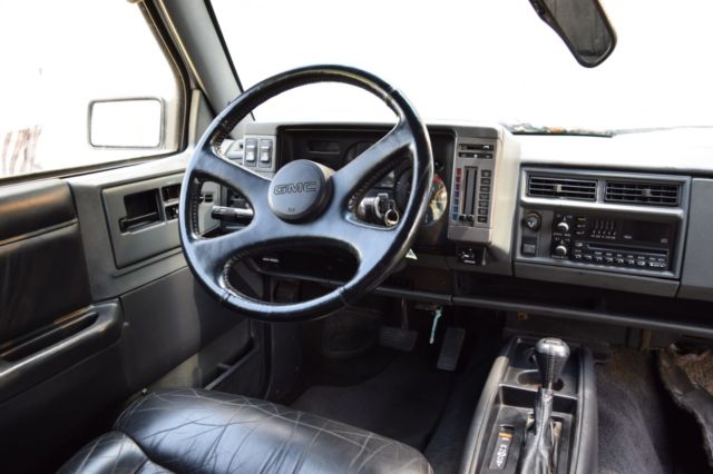 1993 GMC Typhoon - photo 4