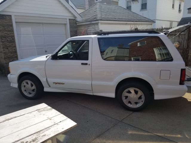1993 GMC Typhoon Base Sport Utility 2-Door - photo 2