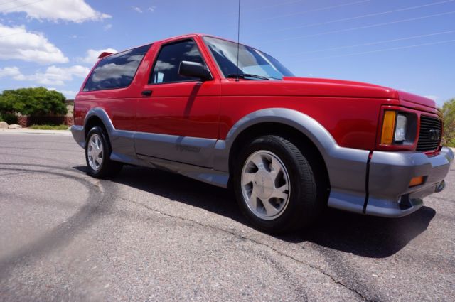 1992 GMC Typhoon - photo 2