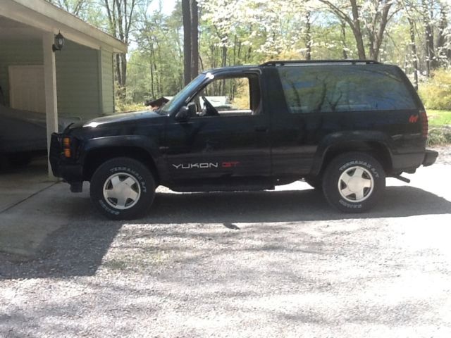 1994 GMC Yukon GT ****RARE FIND**** 5.7 4x4 - photo 2
