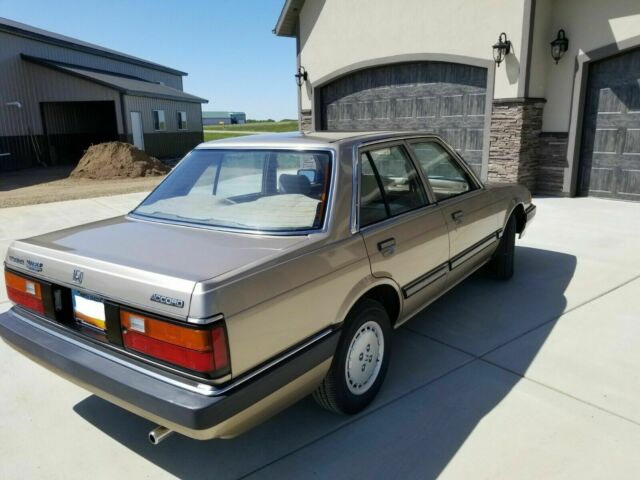1985 Honda Accord - photo 10
