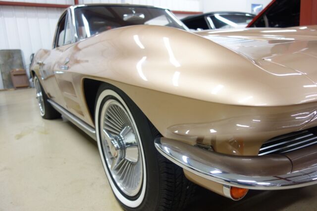 1963 Chevrolet Corvette -SPLIT WINDOW FUELIE - NCRS TOP FLIGHT WINNER - - photo 3