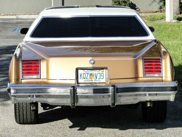 1976 Pontiac Grand Prix LJ Golden Anniversar - photo 5
