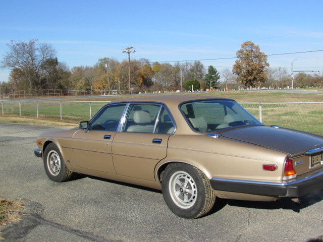 1986 Jaguar XJ6 Vanden Plas XJ6 - photo 13