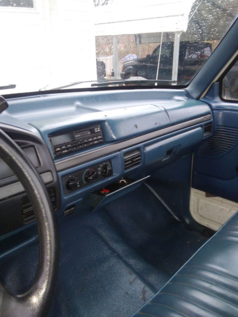 1994 Ford F-450 XL - photo 10