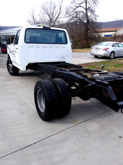 1994 Ford F-450 XL - photo 5