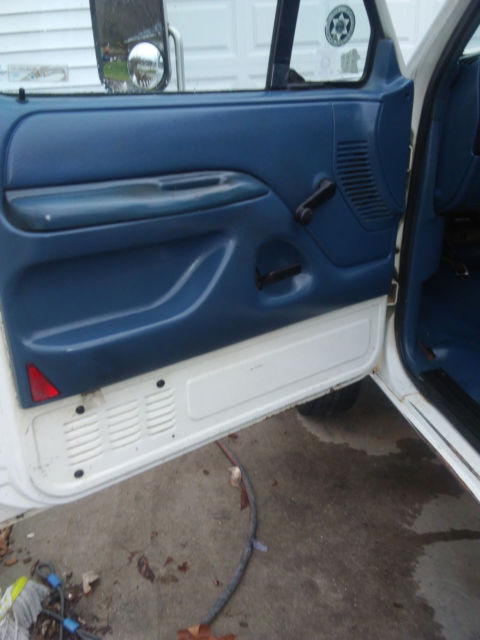 1994 Ford F-450 XL - photo 7