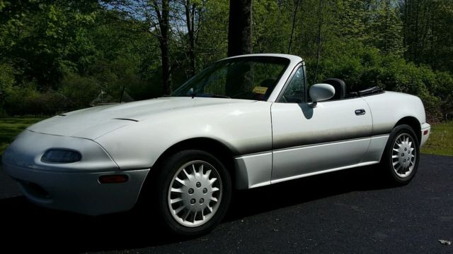 Good Condition, Low Miles, Valid Inspection Sticker 1992 Mazda MX-5 Miata