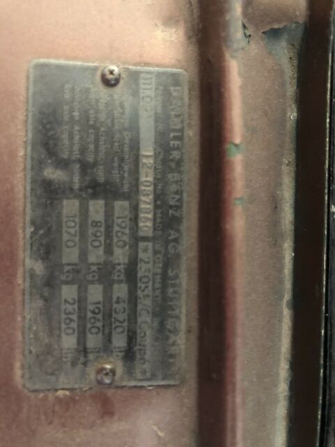1967 Mercedes-Benz 200-Series - photo 12