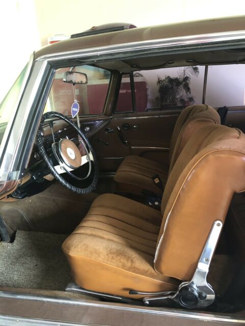 1967 Mercedes-Benz 200-Series - photo 3