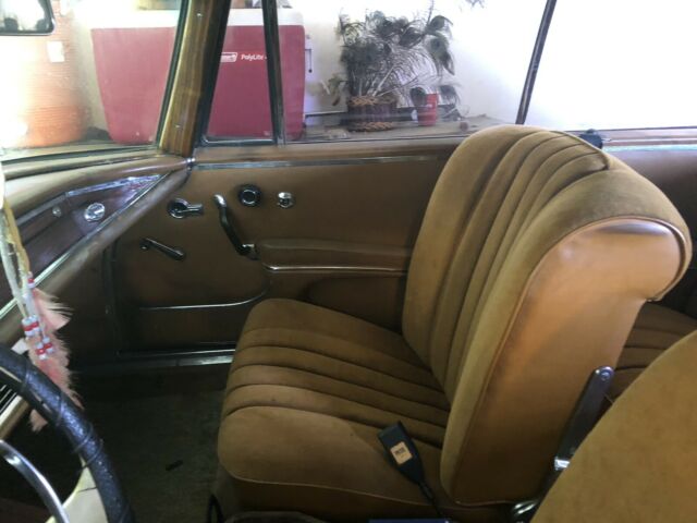 1967 Mercedes-Benz 200-Series - photo 4