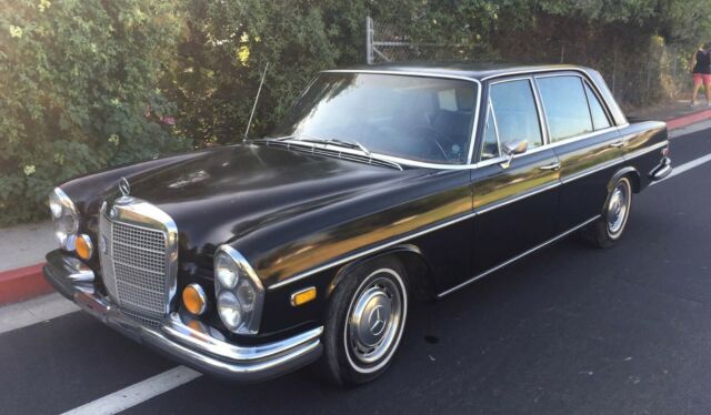 1970 Mercedes-Benz 200-Series - photo 5