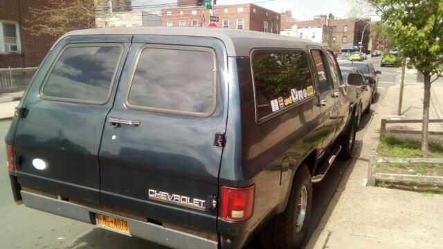 Good running truck, but it needs body works. The truck have been serviced . 1991 Chevrolet Suburban