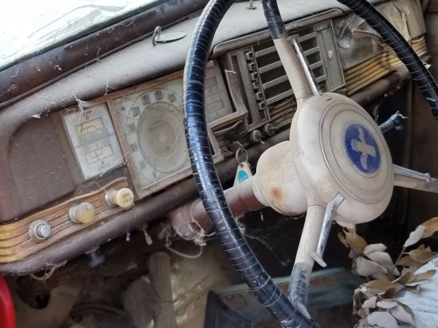 1940 Chrysler Royal ww2 era beauty!  4 SUICIDE DOORS - photo 4