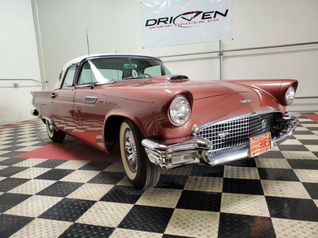 1957 Ford Thunderbird Sport Coupe - photo 7