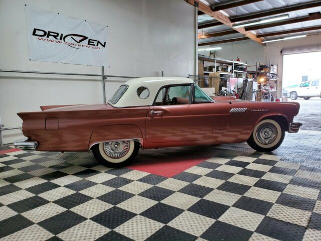 1957 Ford Thunderbird Sport Coupe - photo 8