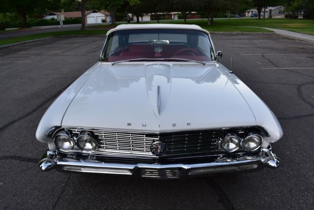 1961 Buick Electra 225 - photo 6