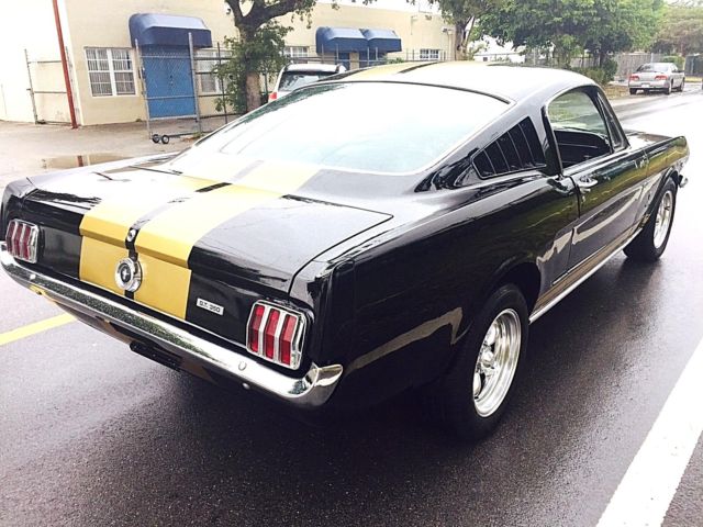 1965 Ford Mustang Shelby GT350H - photo 3