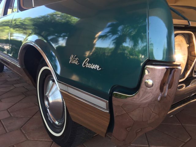 GORGEOUS 1966 OLDSMOBILE VISTA CRUISER WAGON MATCHING NUMBERS CREAM PUFF not442 1966 Oldsmobile Custom Cruiser CUSTOM CRUISER WAGON