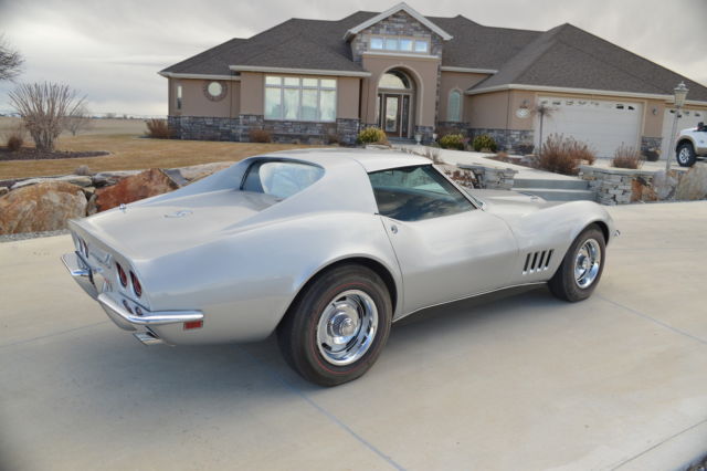 1968 Chevrolet Corvette 2 Door Coupe - photo 9
