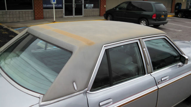 1977 Lincoln Other 4 DOOR SEDAN - photo 6