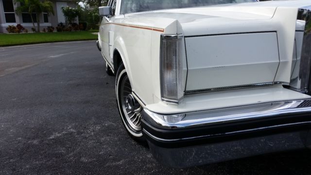 1983 Lincoln Mark Series SIGNATURE SERIES - photo 3