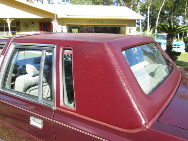1989 Lincoln Town Car - photo 13