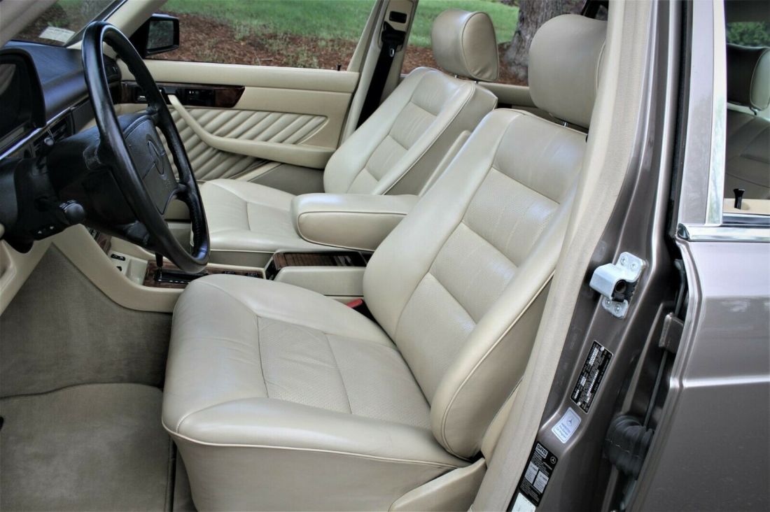1990 Mercedes-Benz 500-Series 560 SEL Sedan Flagship - photo 8