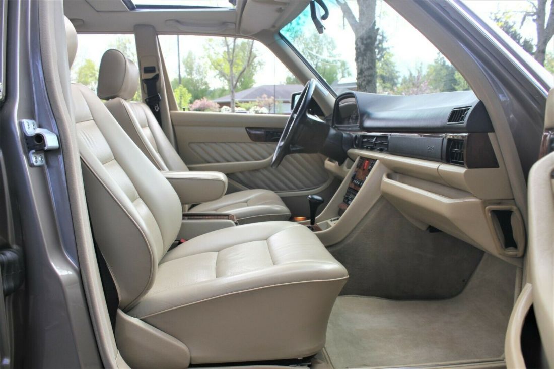 1990 Mercedes-Benz 500-Series 560 SEL Sedan Flagship - photo 9
