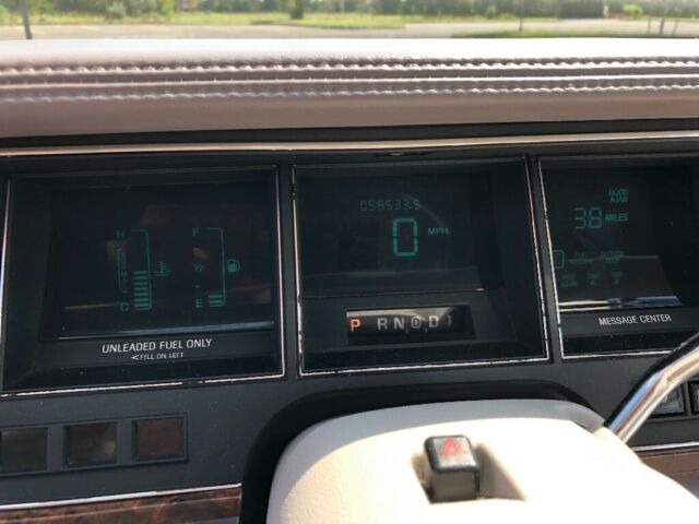 1992 Lincoln Town Car Executive Series - photo 13