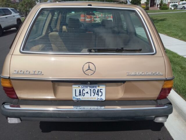 1984 Mercedes-Benz 300-Series - photo 8