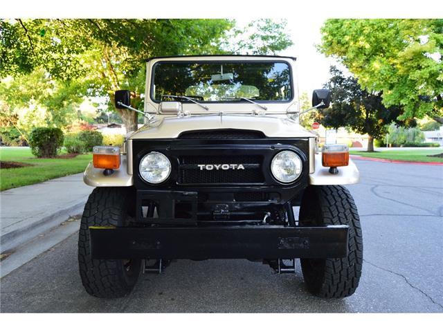 1976 Toyota Land Cruiser -- - photo 4