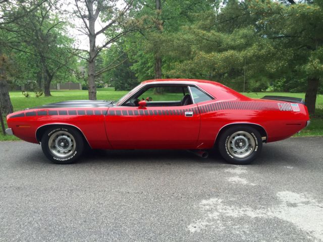Gorgeous AAR Cuda! High-Quality Restoration, Matching # 340 Six Pack, 5 Speed 1970 Plymouth Barracuda