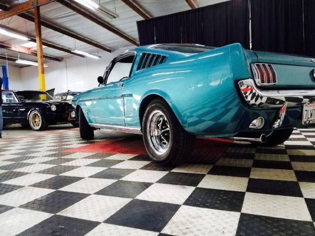 1965 Ford Mustang 2+2 - photo 10