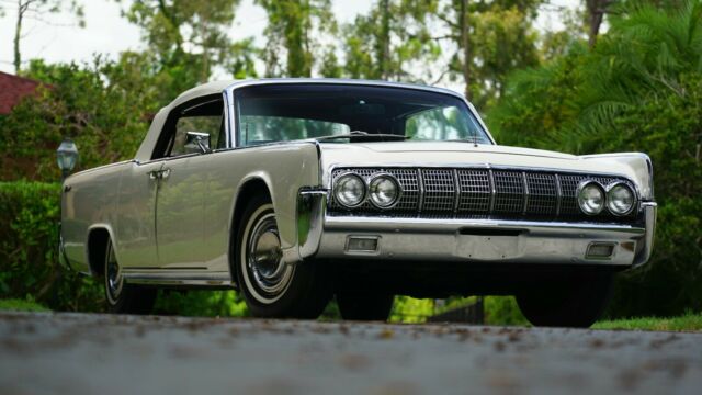 GORGEOUS ARTIC WHITE W/RED LEATHER LOW MILEAGE SUICIDE DOOR CONVERTIBLE 1964 Lincoln Continental Convertible