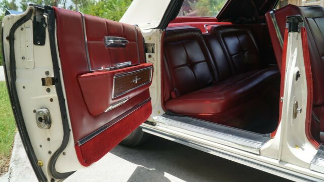 1964 Lincoln Continental Convertible - photo 12