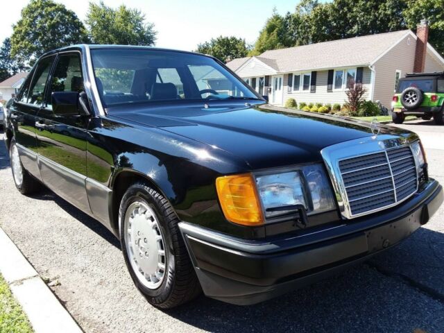 GORGEOUS BLACK ON BLACK LOW 106K MILES 300D 300E 2.6 300td 190e 190d 300cd 1991 Mercedes-Benz 300-Series W124