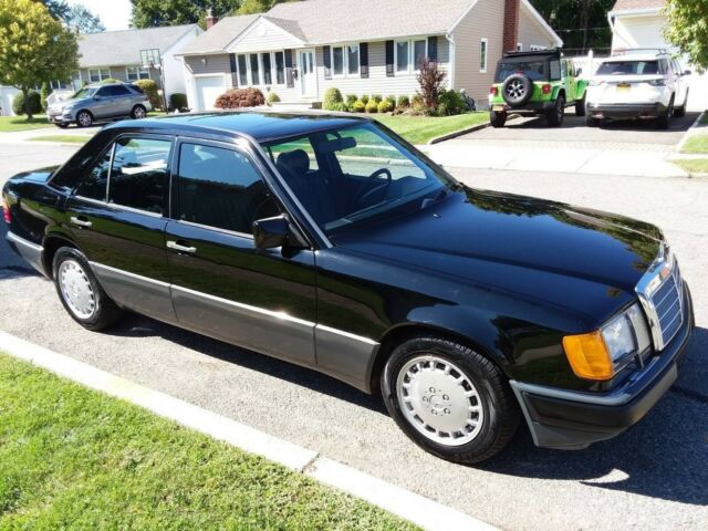 1991 Mercedes-Benz 300-Series W124 - photo 2