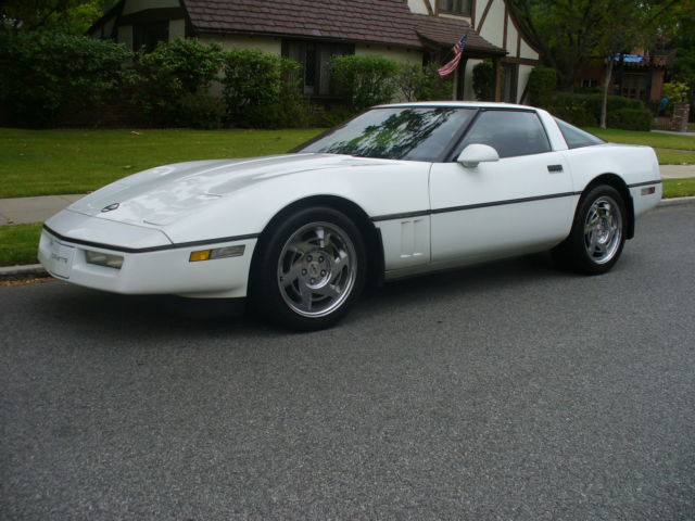 Gorgeous California Rust Free Chevy Corvette 6-Speed Manual Fast and Tight 1993 Chevrolet Corvette