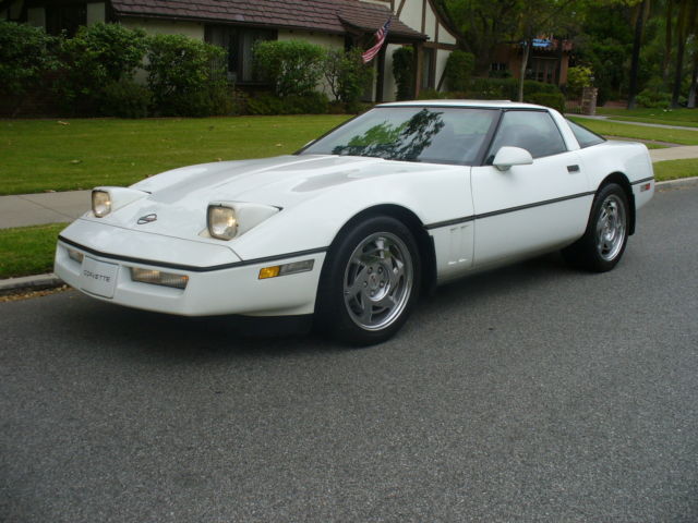 1993 Chevrolet Corvette - photo 2