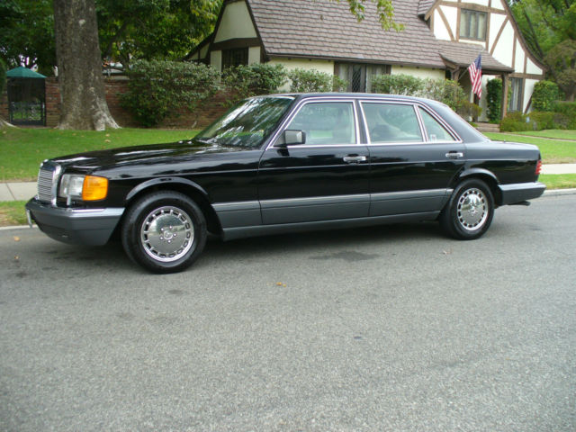 1989 Mercedes-Benz 400-Series Black - photo 3