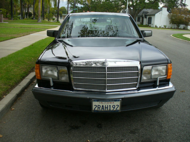 1989 Mercedes-Benz 400-Series Black - photo 5