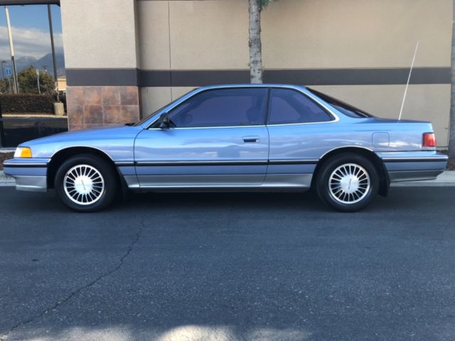 GORGEOUS CLASSIC 1-OWNER LUXURY SOUTHERN CALIFORNIA CORROSION FREE RARE LADY! 1989 Acura Legend LS