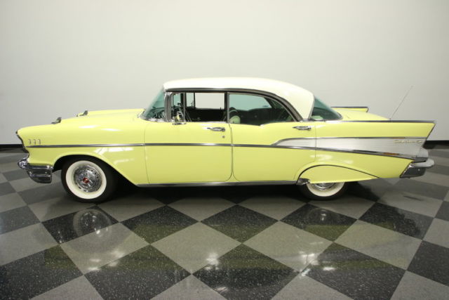 GORGEOUS CORRECT COLORS HARDTOP, 283 V8, AUTO, COLD R134a A/C, SUPER STRAIGHT 1957 Chevrolet Bel Air/150/210