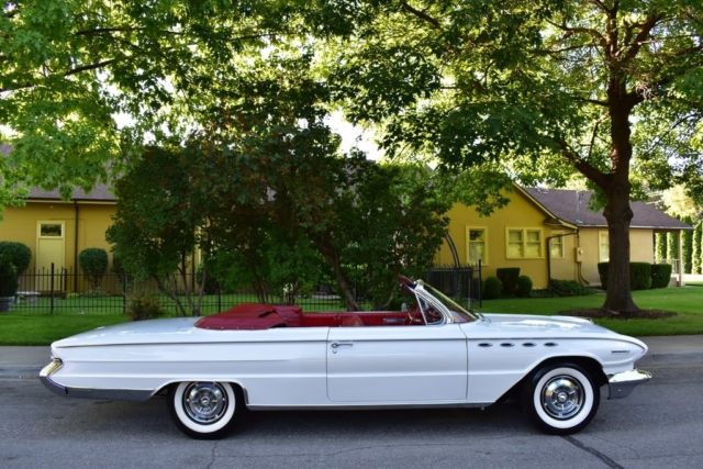 1961 Buick Electra 225 - photo 10