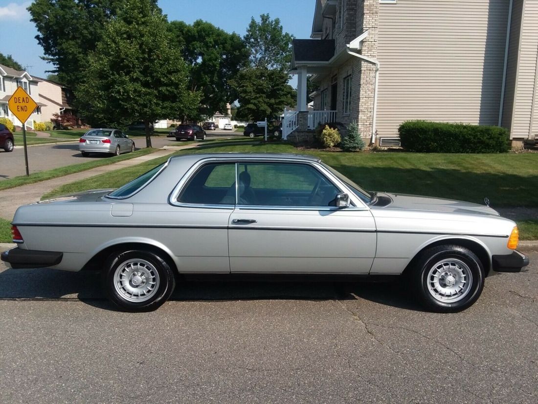 1985 Mercedes-Benz 300-Series W123 - photo 8